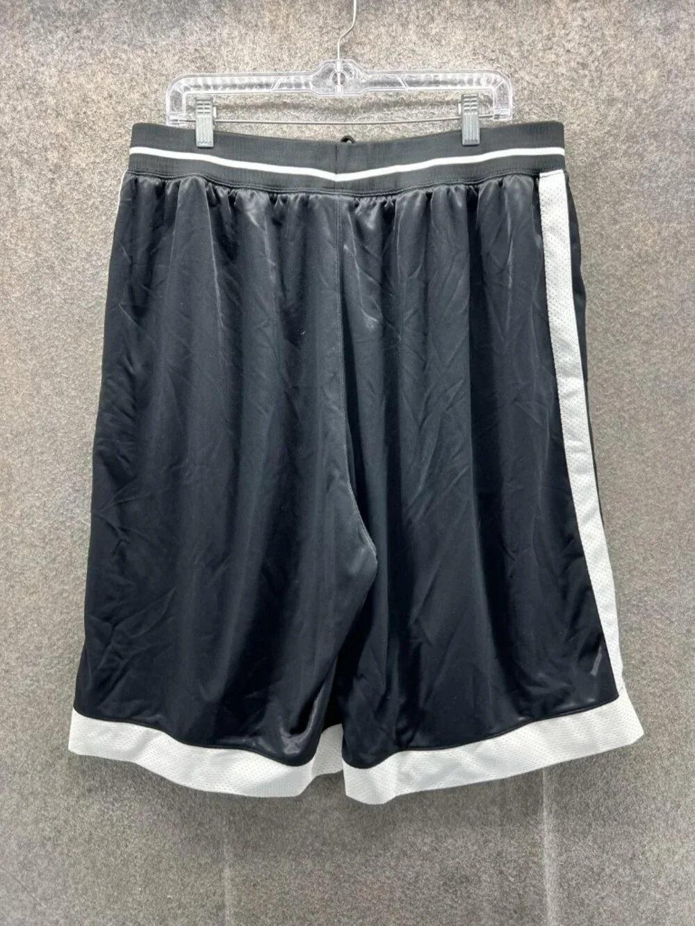 Jordan Shorts Mens 3XL Black Basketball Mesh Colorblock Logo Jumpman 12 Inseam